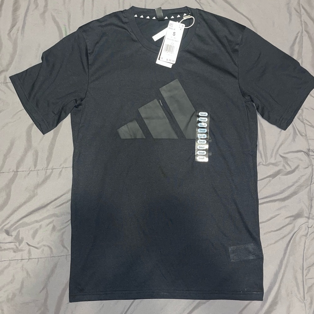 New short sleeve Adidas tee